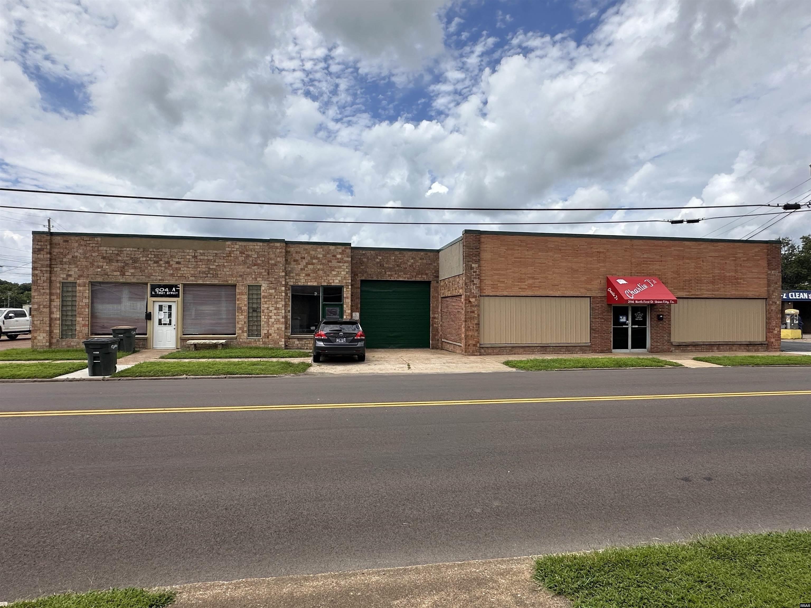 Property Image for 204 N First Street