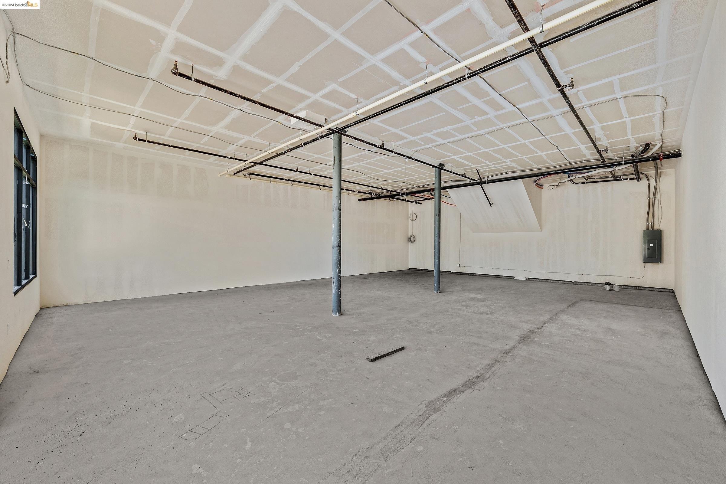Property Image for 986 W Grand Ave