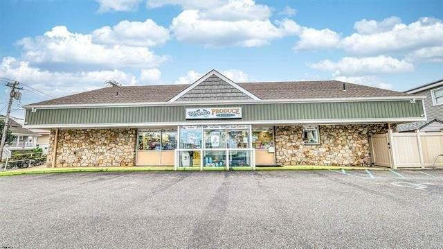 Property Image for 301 N Dorset Ave, Ventnor City, NJ 08406