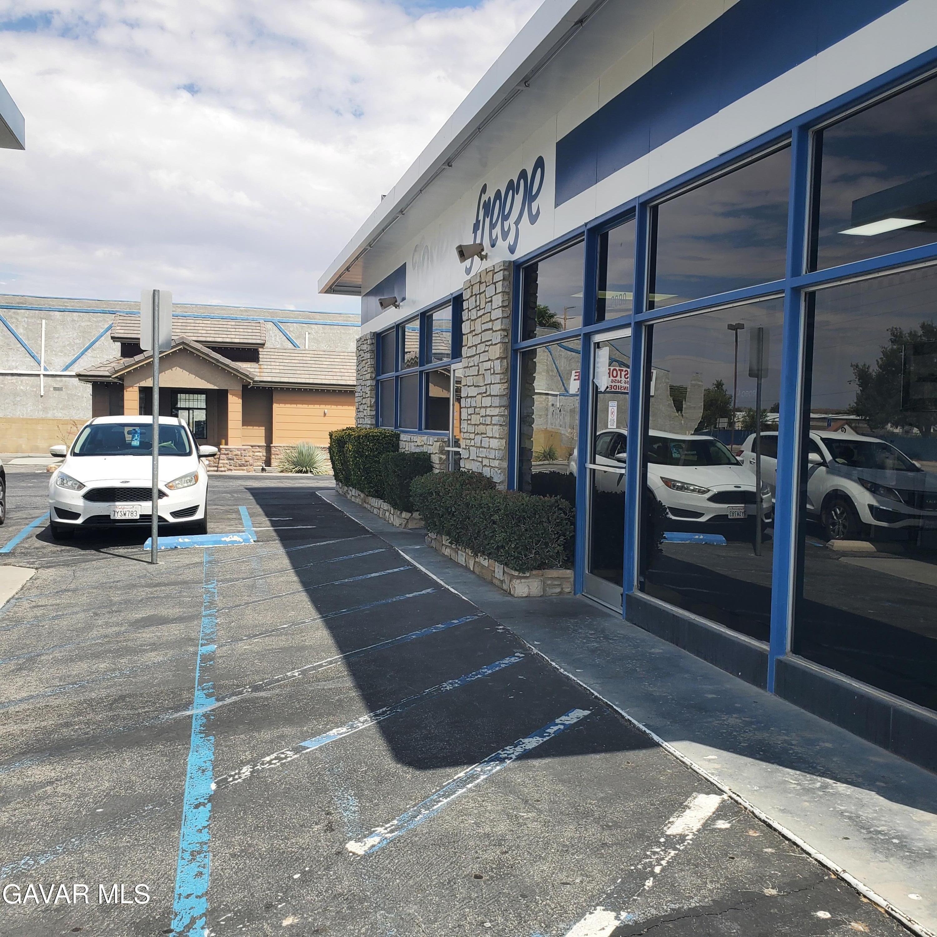 Property Image for 2080 W Rosamond Boulevard