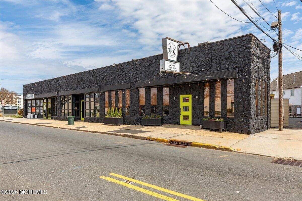 Property Image for 11-23 Norwood Avenue