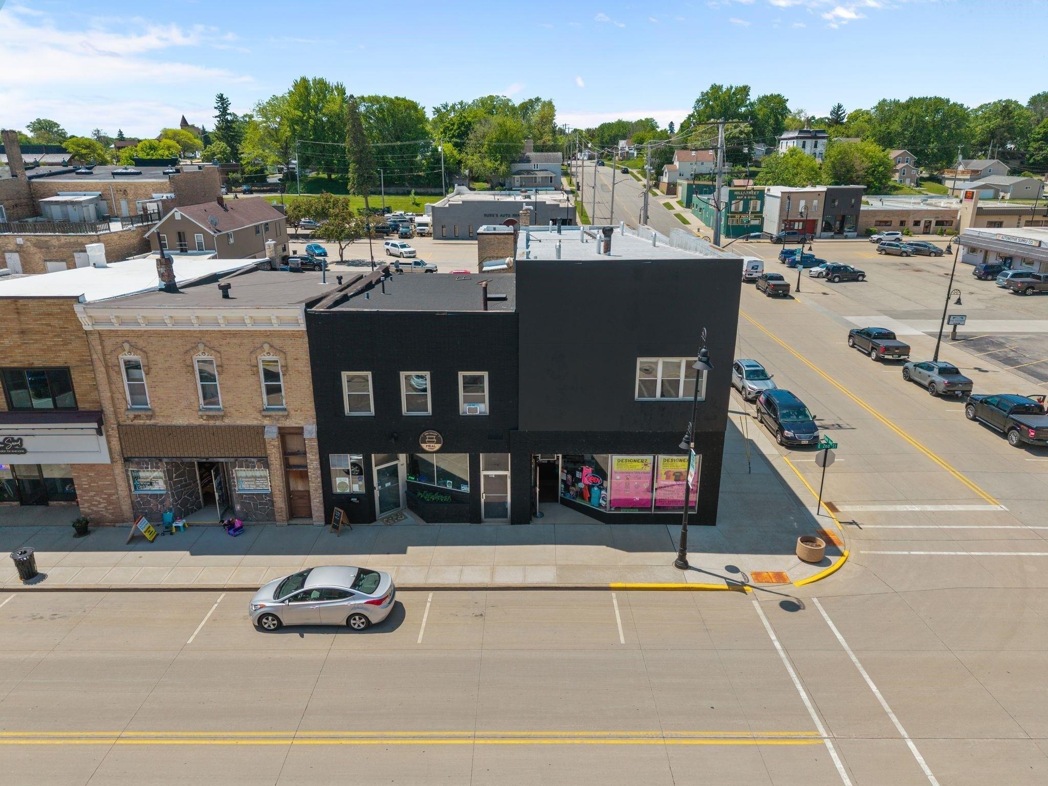 Property Image for 107 E 2ND Street