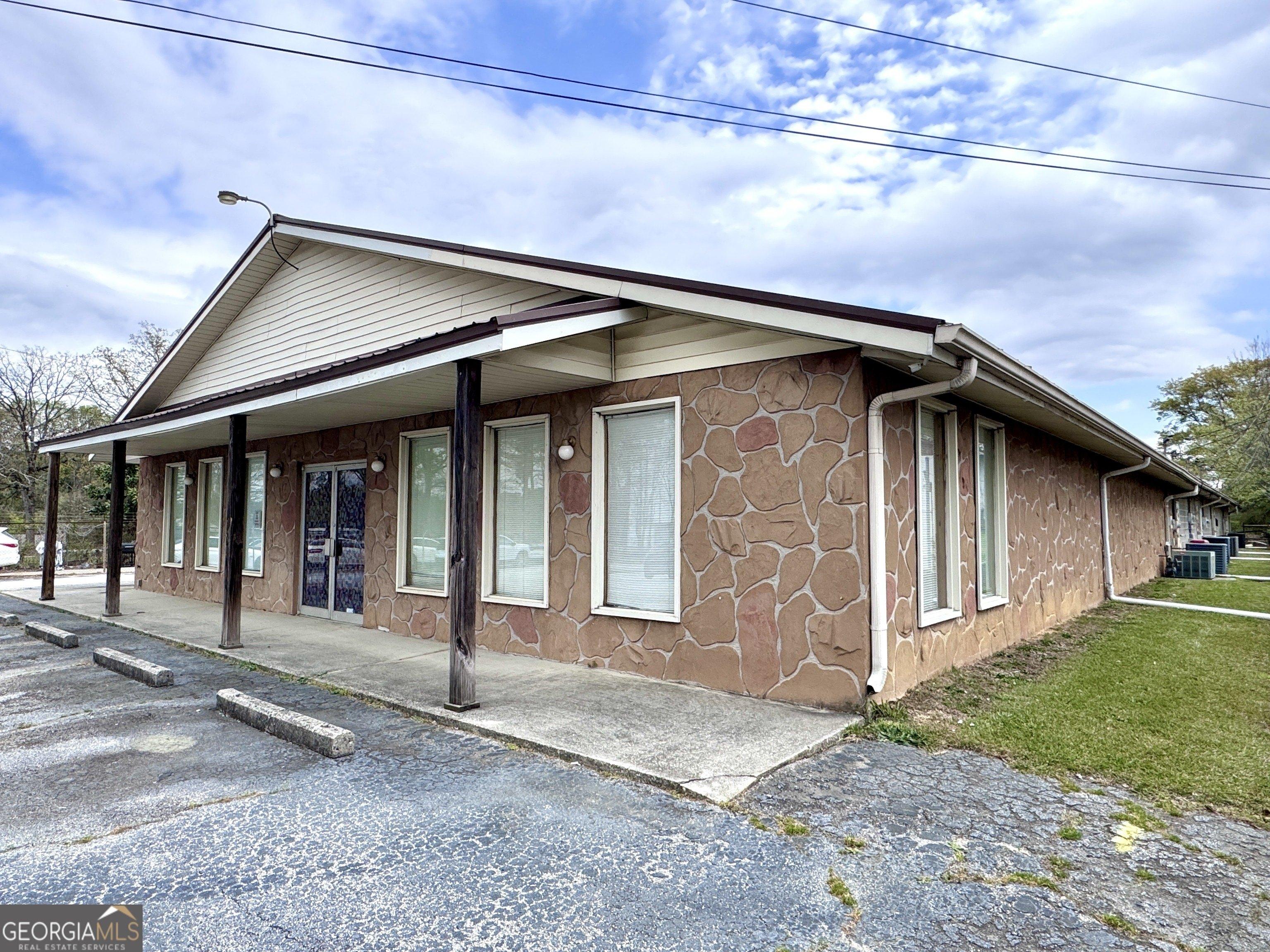 Property Image for 11431 Veterans Memorial Highway