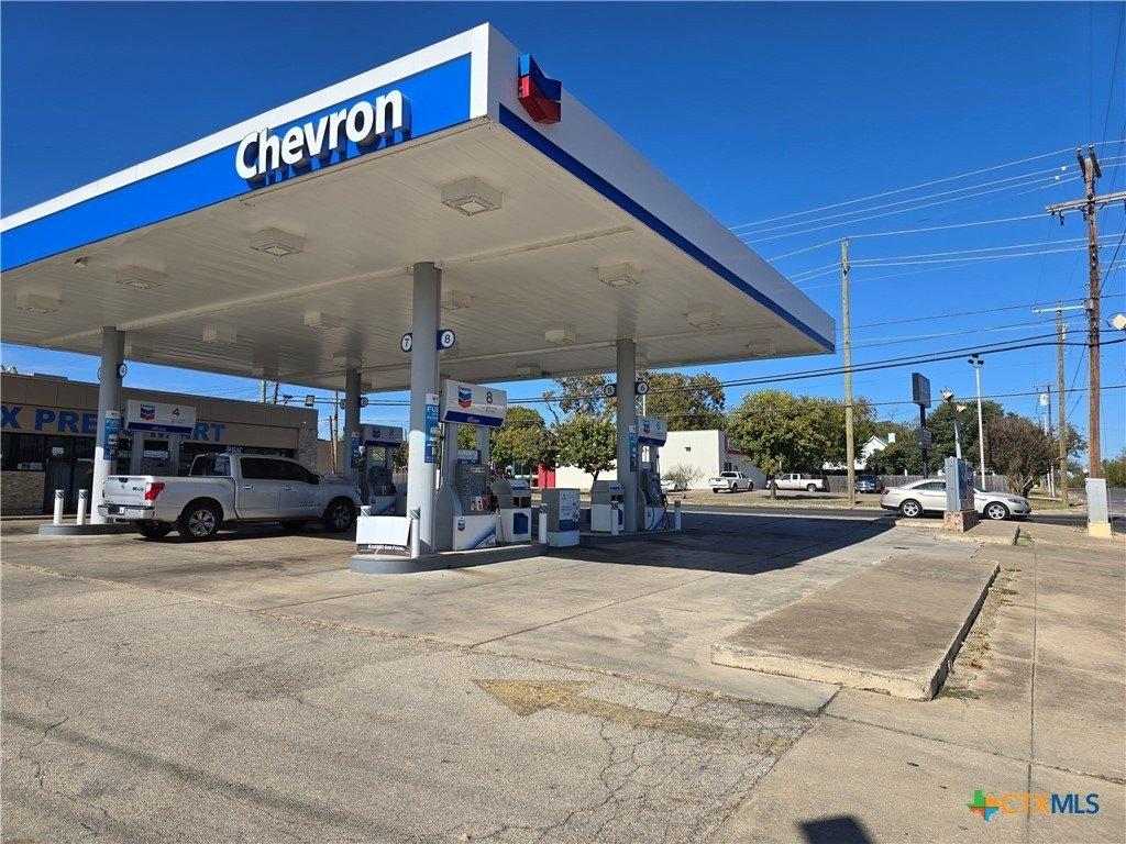 Property Image for 907 N Gray Street