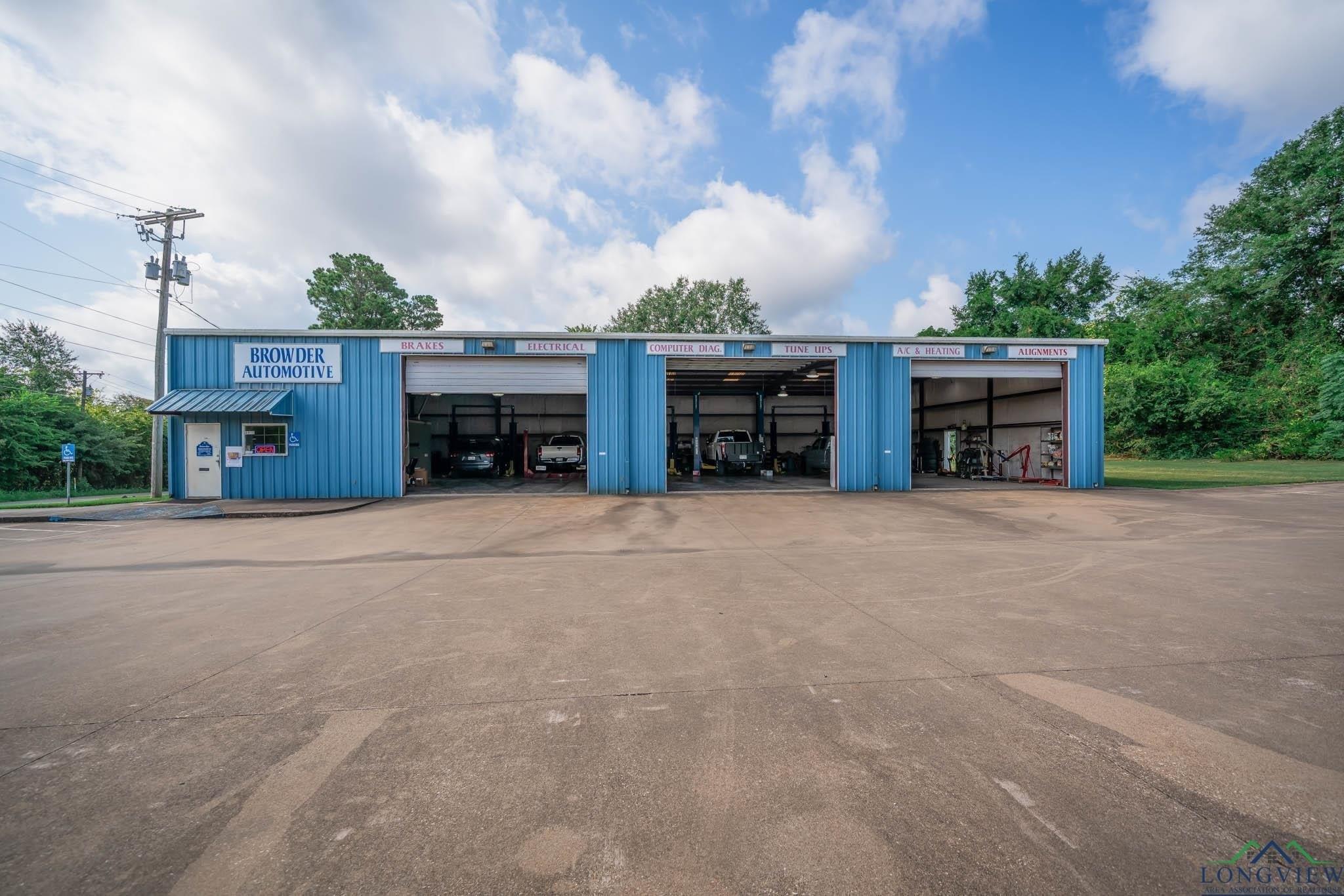 Property Image for 4900 W Marshall Ave