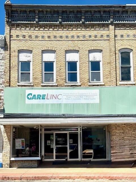 Property Image for 124 W Upton Avenue