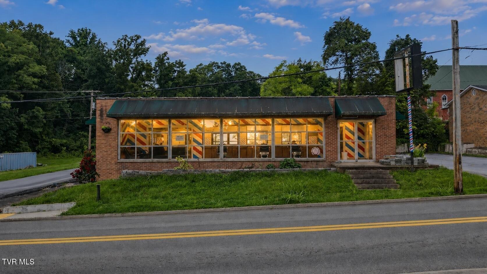Property Image for 204 E Mckee Street
