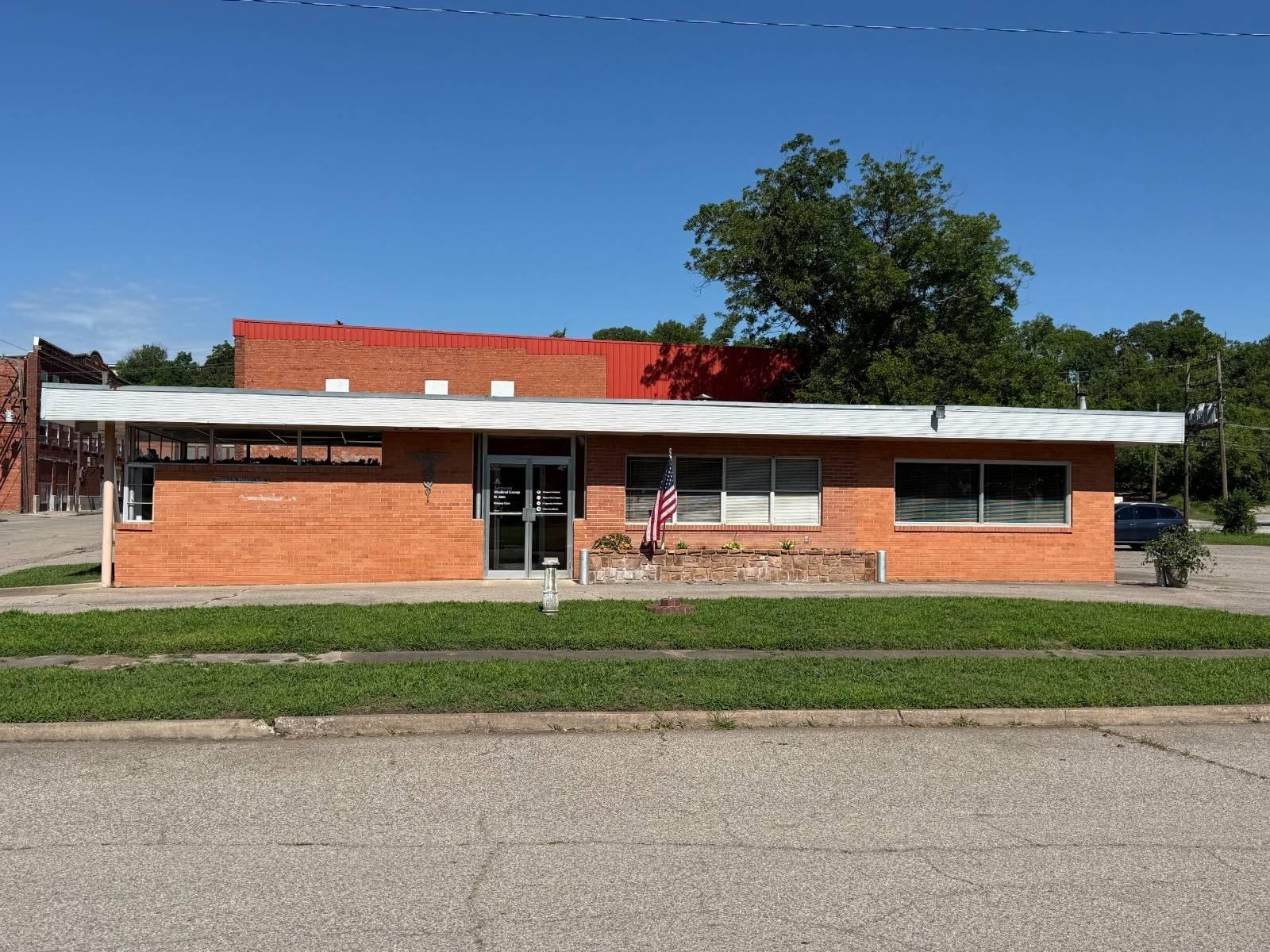 Property Image for 701 Leahy Avenue
