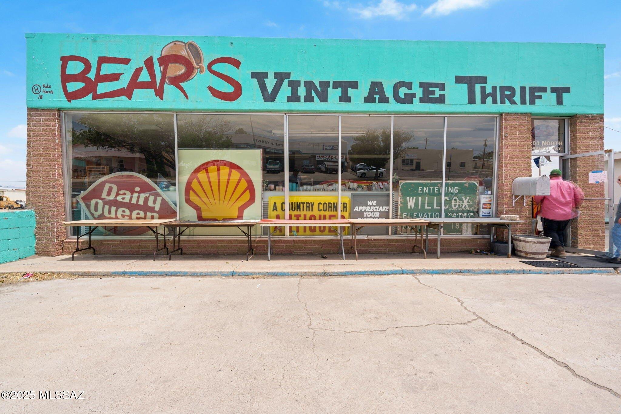 Property Image for 233 N Haskell Avenue