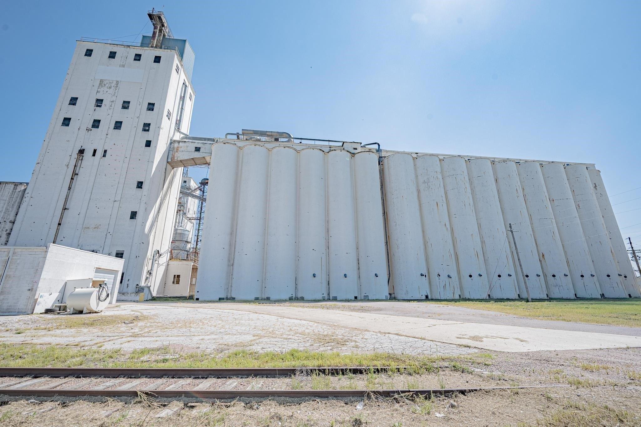 Property Image for 1400 Division Street