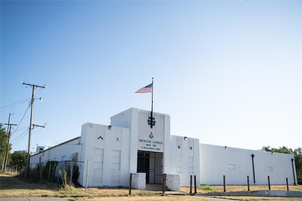 Property Image for 2901 Schwartz Avenue