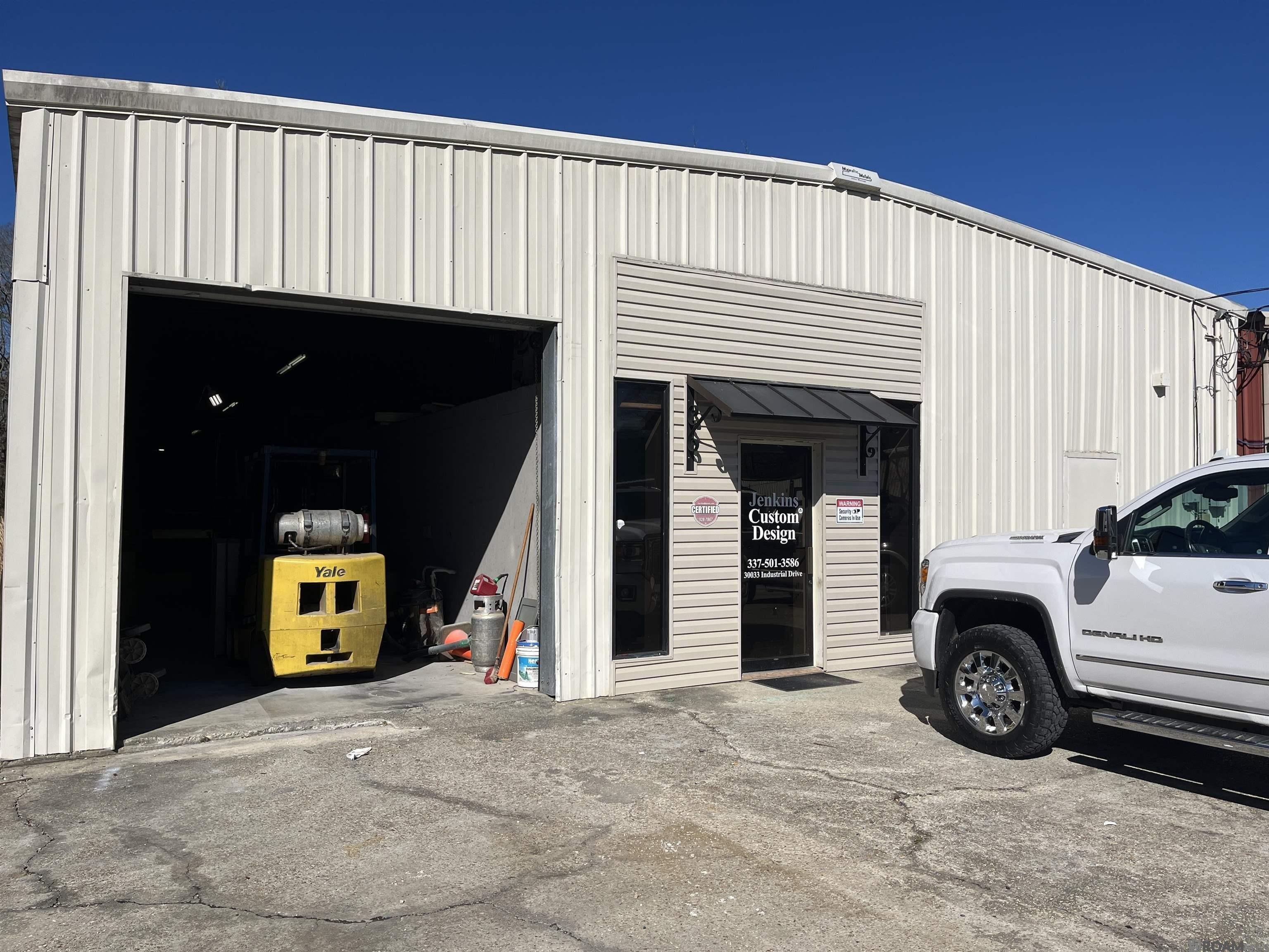 Property Image for 30033 Industrial Dr