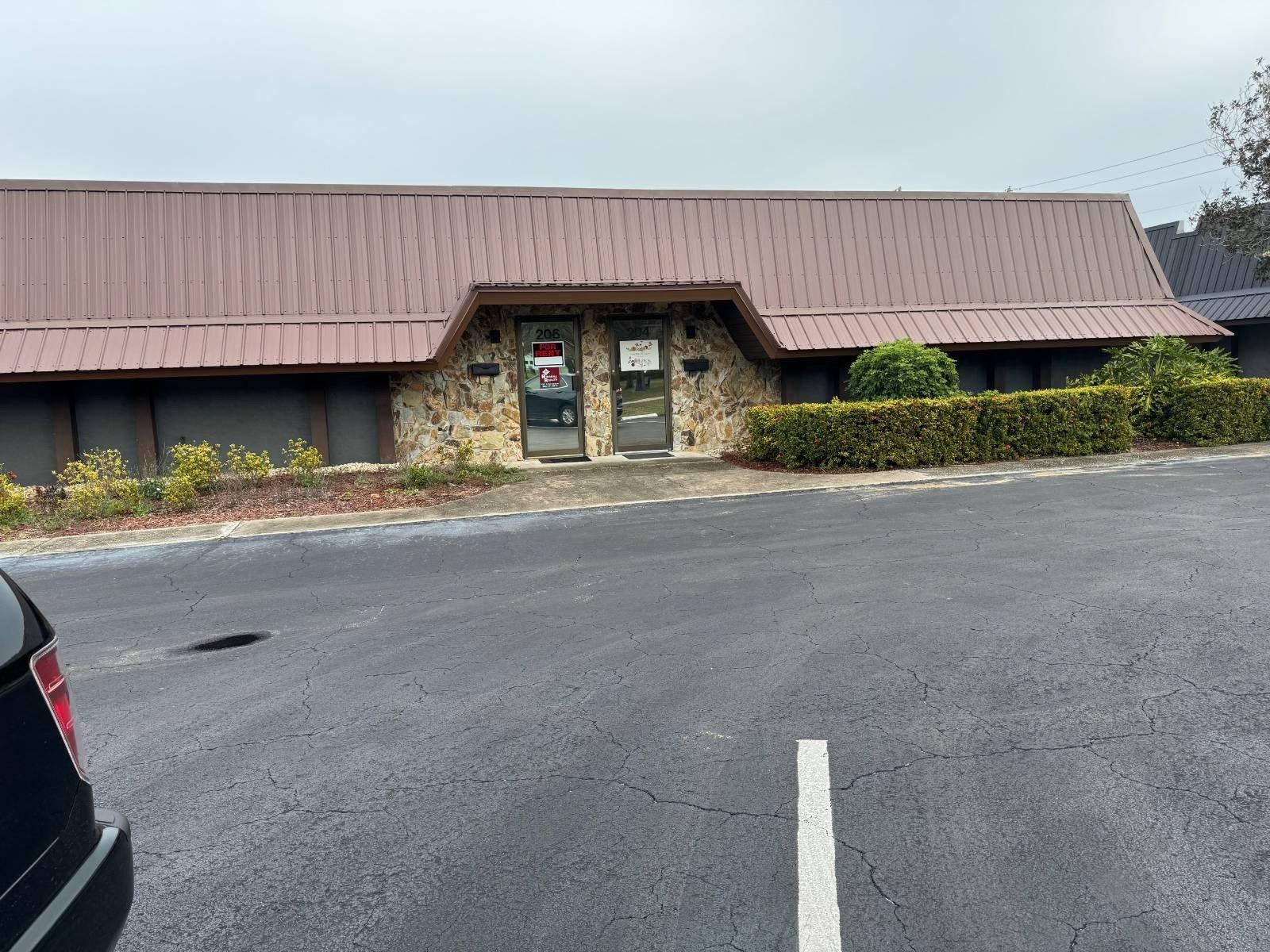 Property Image for 206 Interlake Blvd