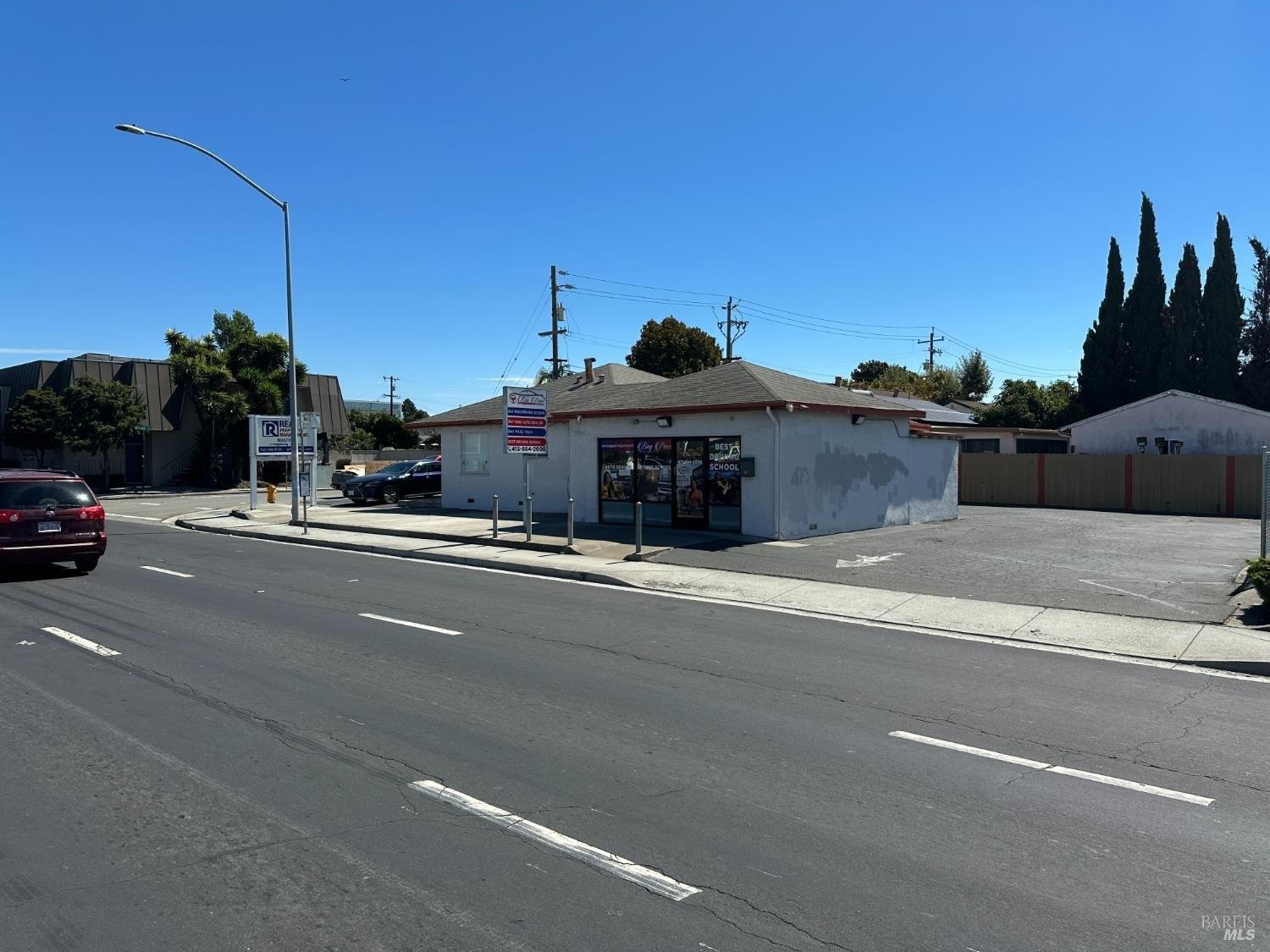 Property Image for 966 W Winton Avenue