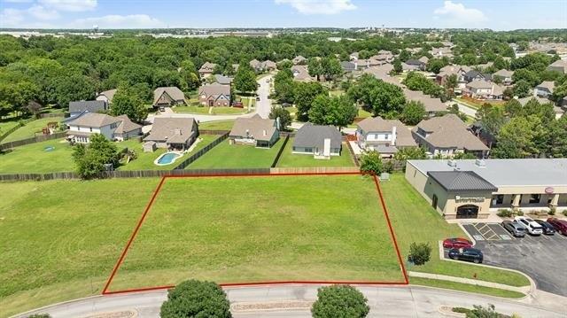 Property Image for 3200 W Lansing Street