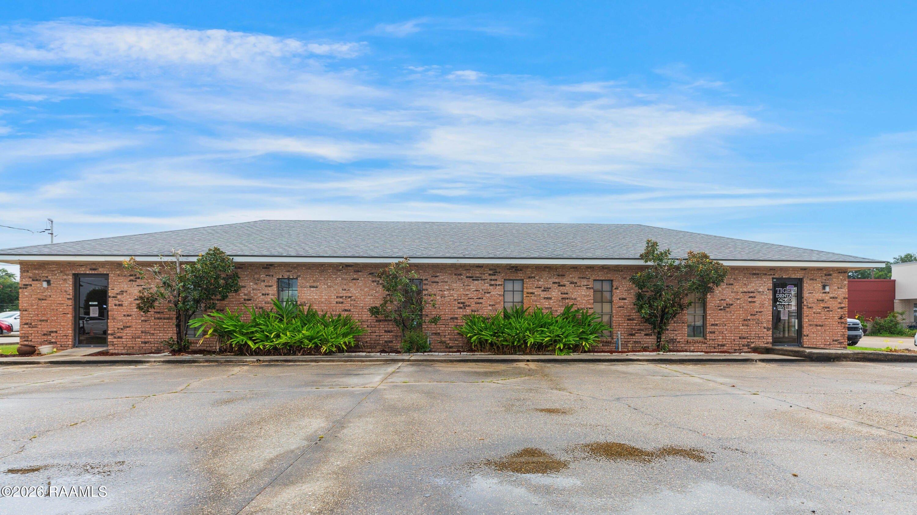 Property Image for 408 Jefferson Terrace Boulevard