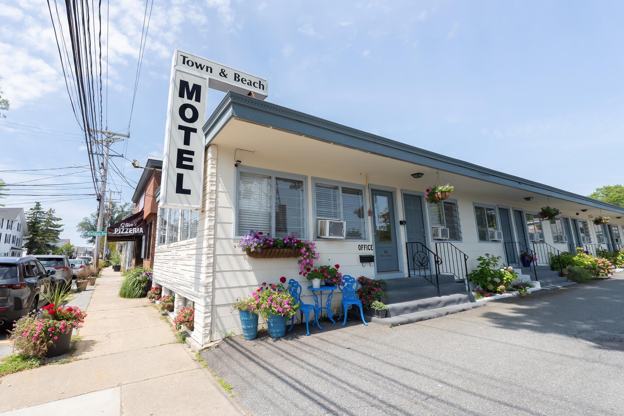 Property Image for 382 main Street