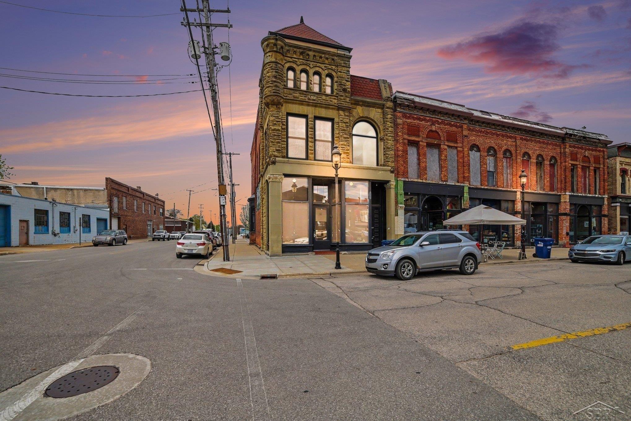 Property Image for 108 S Linn