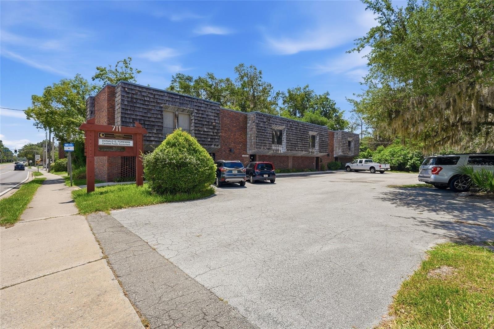 Property Image for 711 NW 23RD Avenue 3