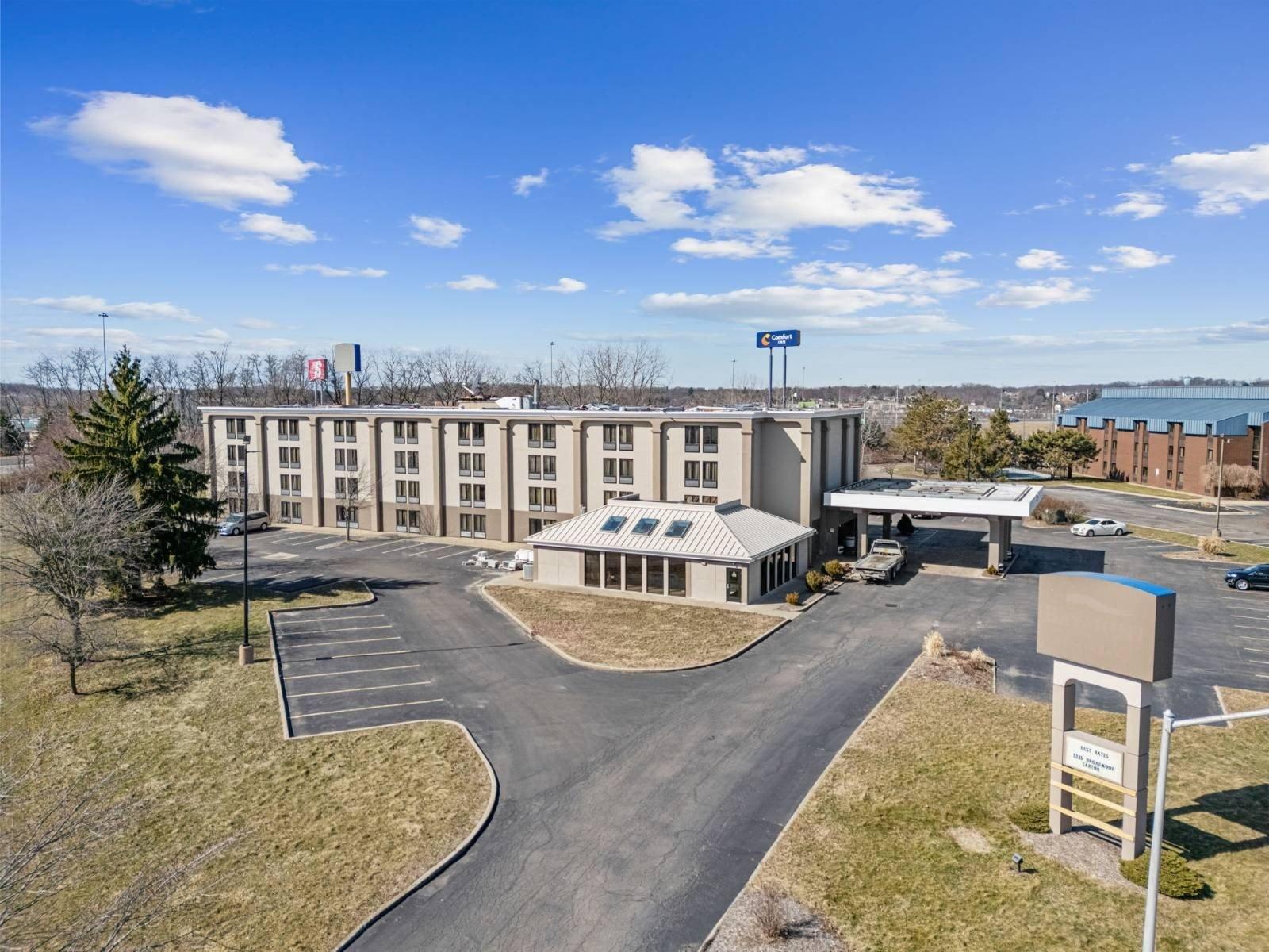 Property Image for 5335 Broadmoor NW Cir