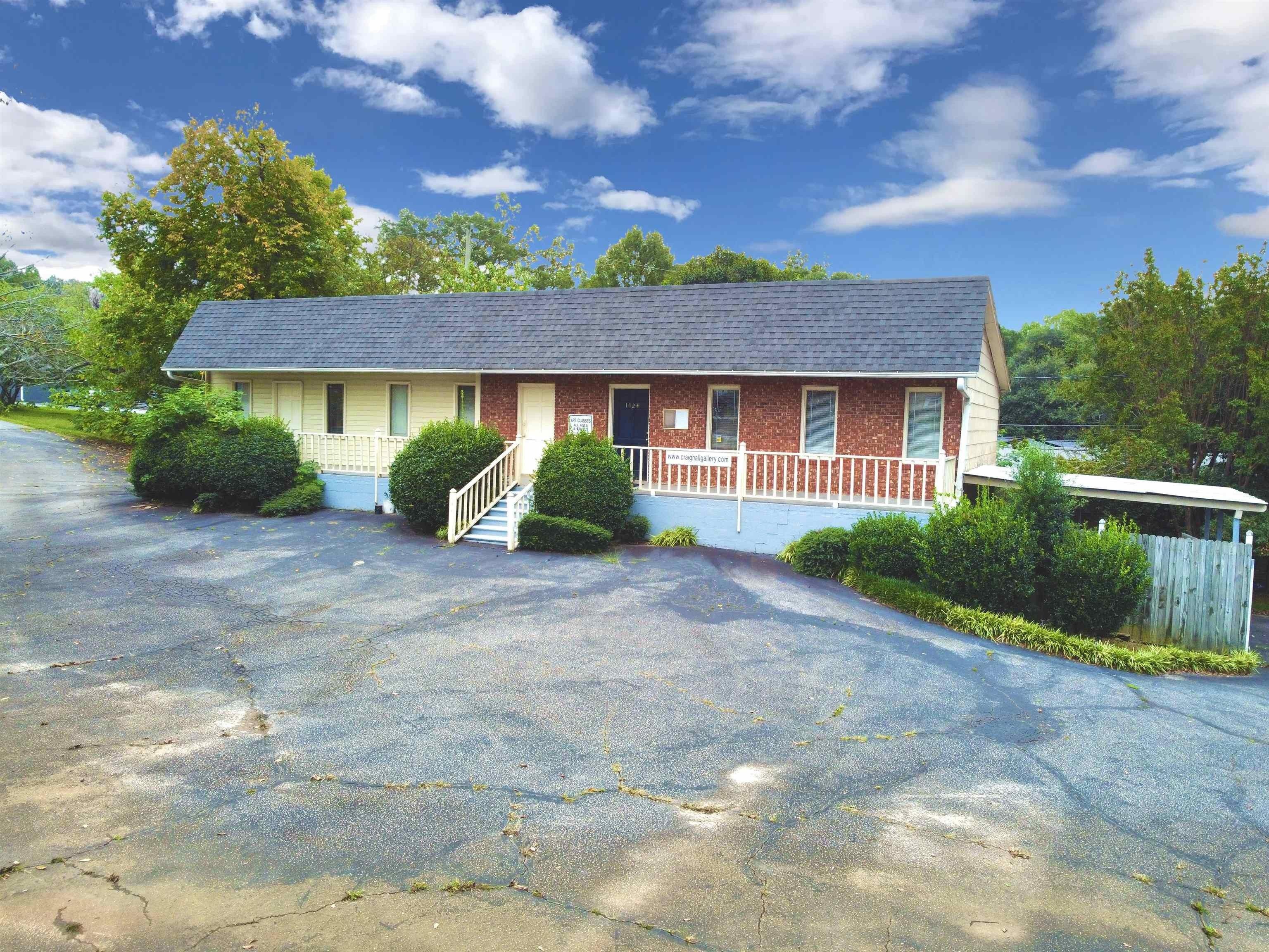 Property Image for 1024 Campton Road