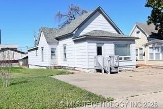 Property Image for 317 SE Delaware Avenue