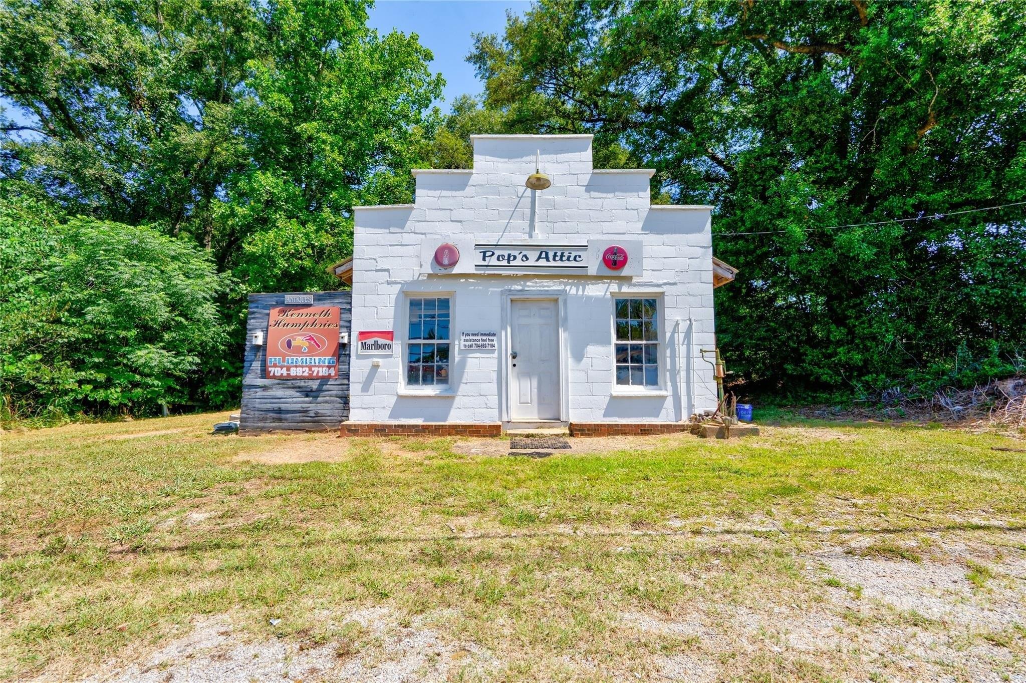 Property Image for 231 E College Avenue