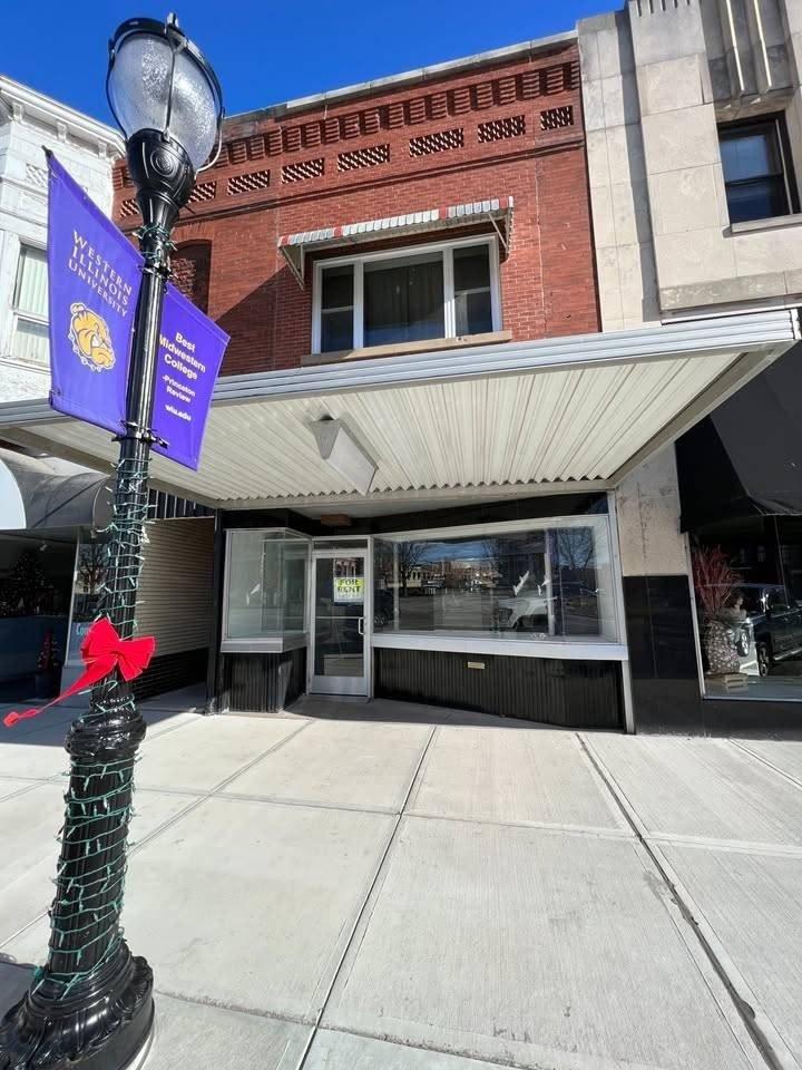 Property Image for 11 East Side Square