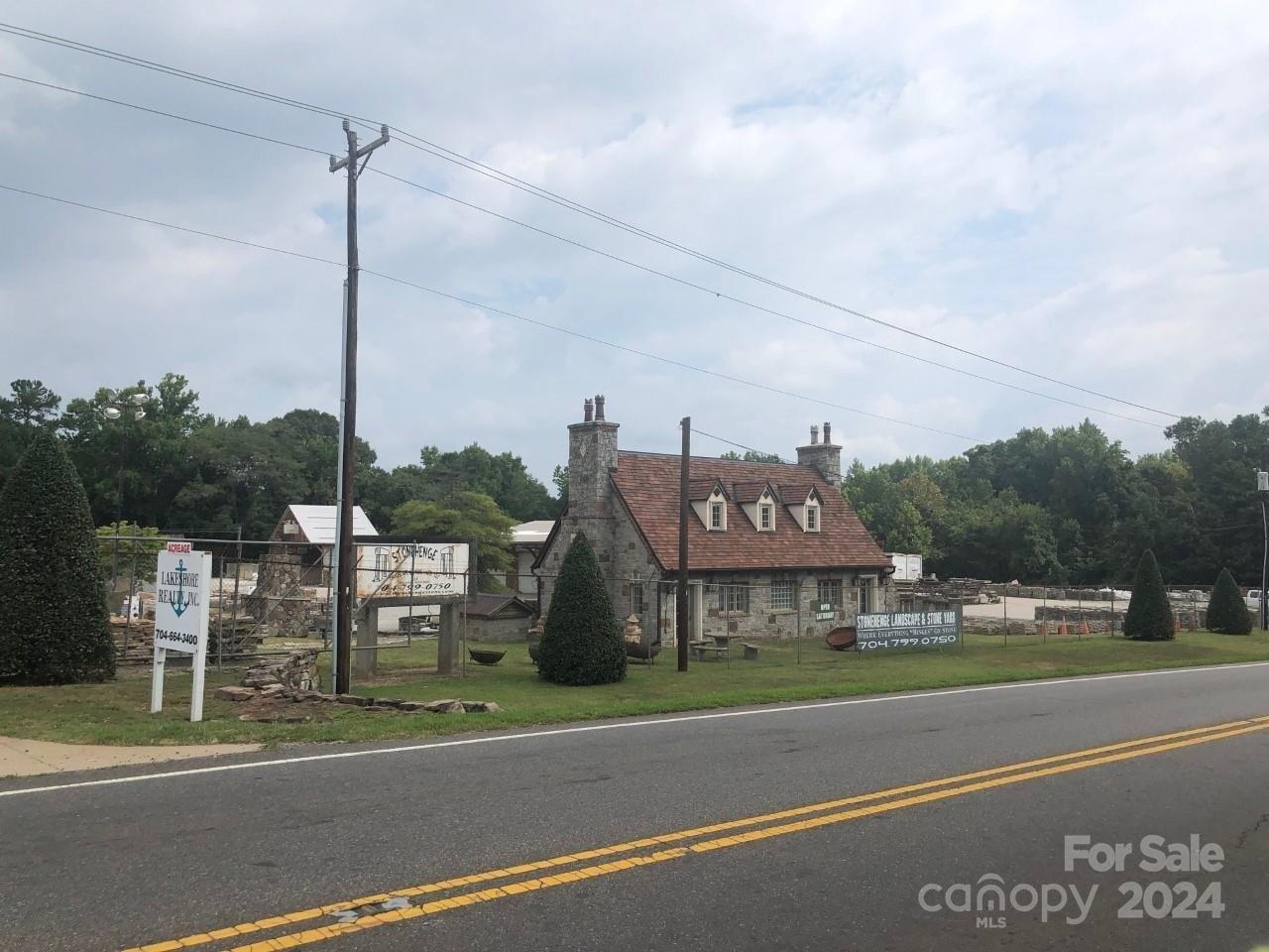 Property Image for 715 Oakridge Farm Highway