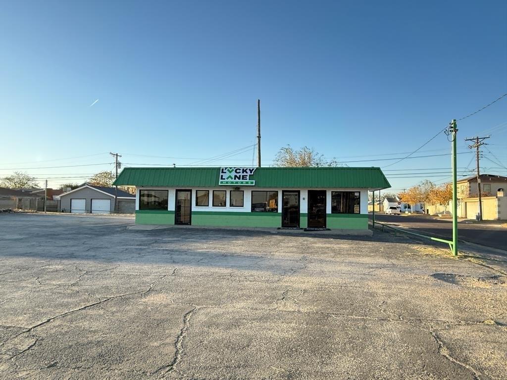 Property Image for 2800 W Wall St