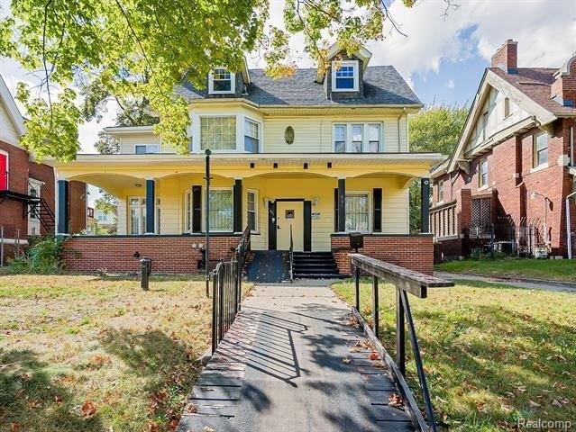 Property Image for 491 E GRAND Boulevard