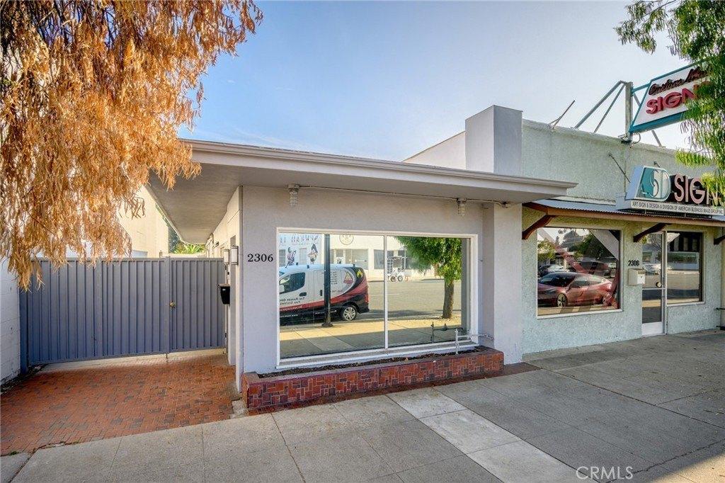 Property Image for 2304 W Burbank Boulevard 2306