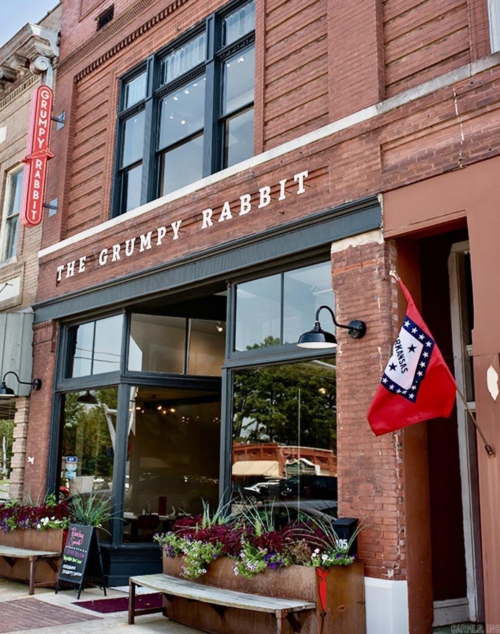 Property Image for 105 W Front Street