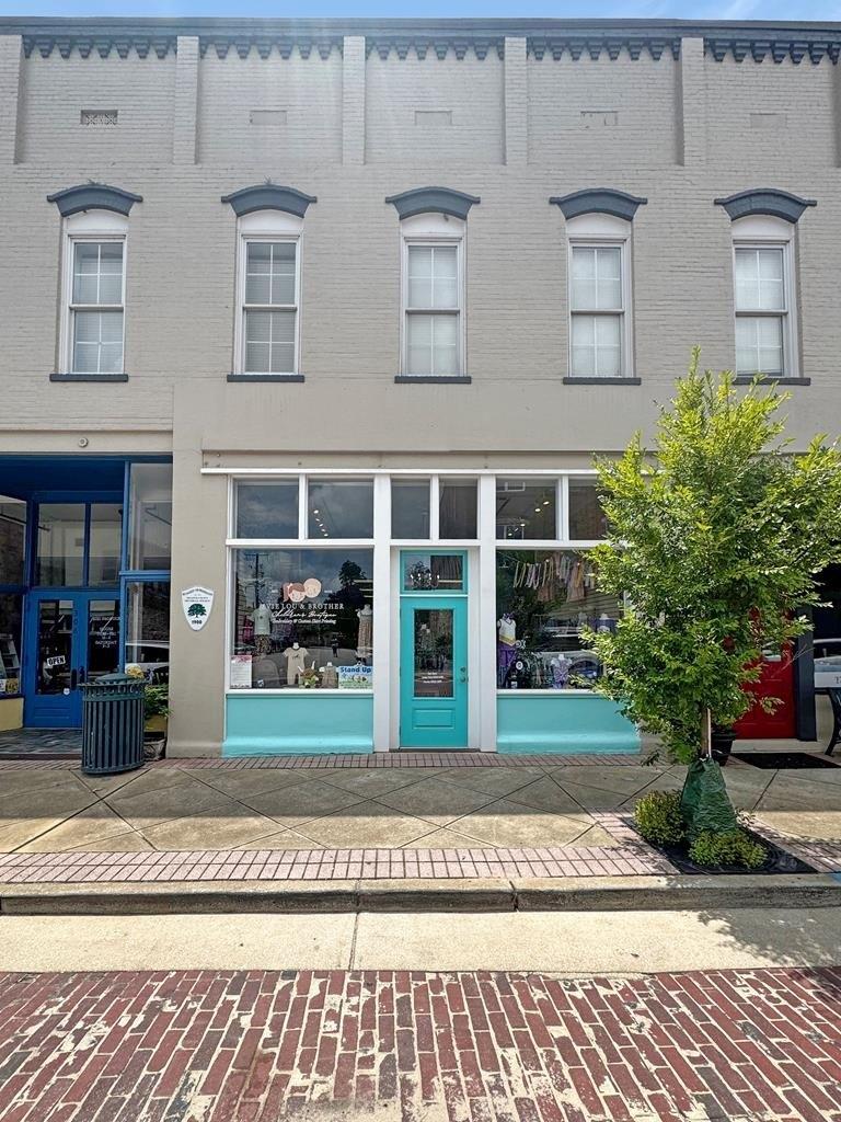 Property Image for 304 E Water Street