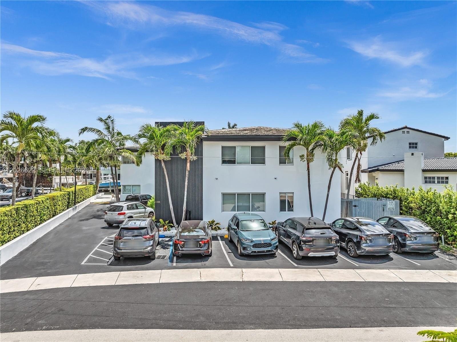 Property Image for 11900 N Bayshore Dr 1-8