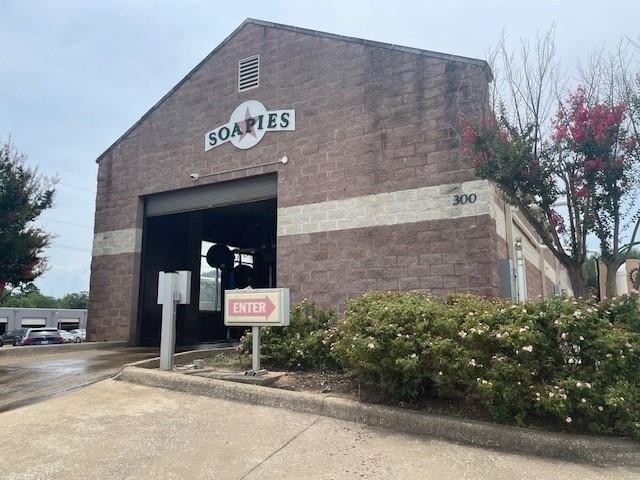 Property Image for 300 E Marshall Avenue