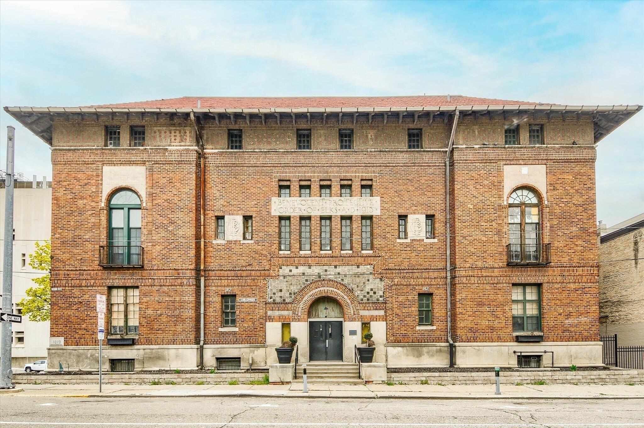 Property Image for 142 W 2nd Street