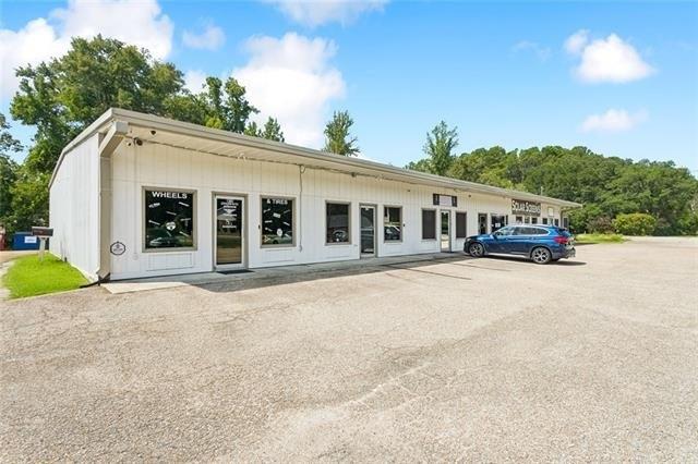 Property Image for 1365-1389 W GAUSE Boulevard