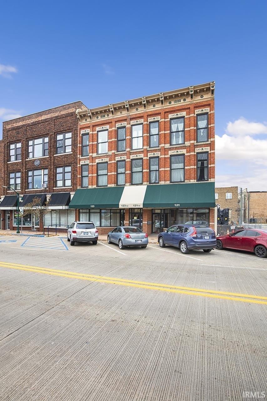 Property Image for 121 & 123 S Main Street