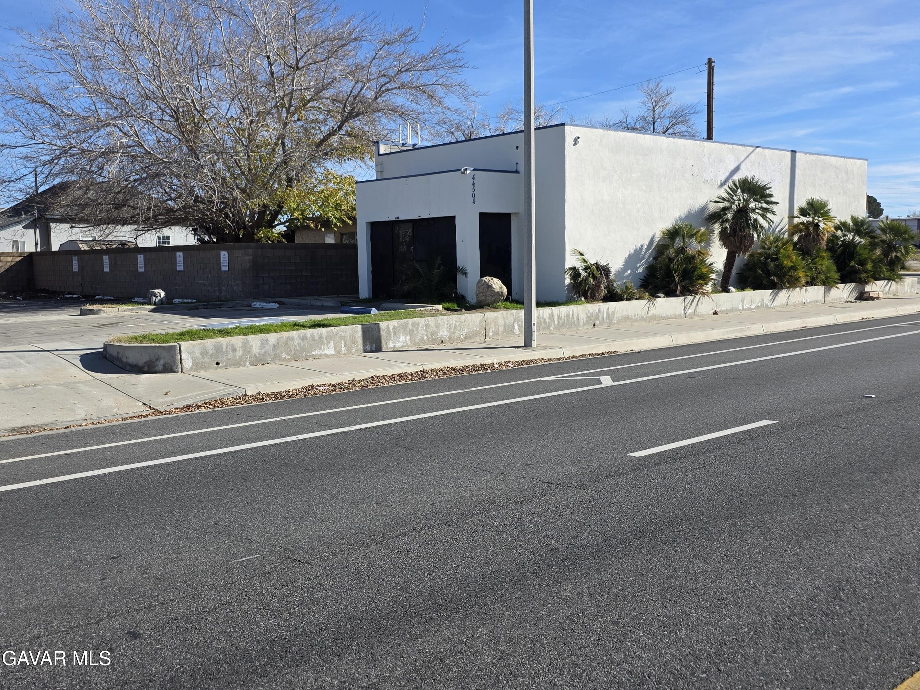 Property Image for 44504 W 10th Street