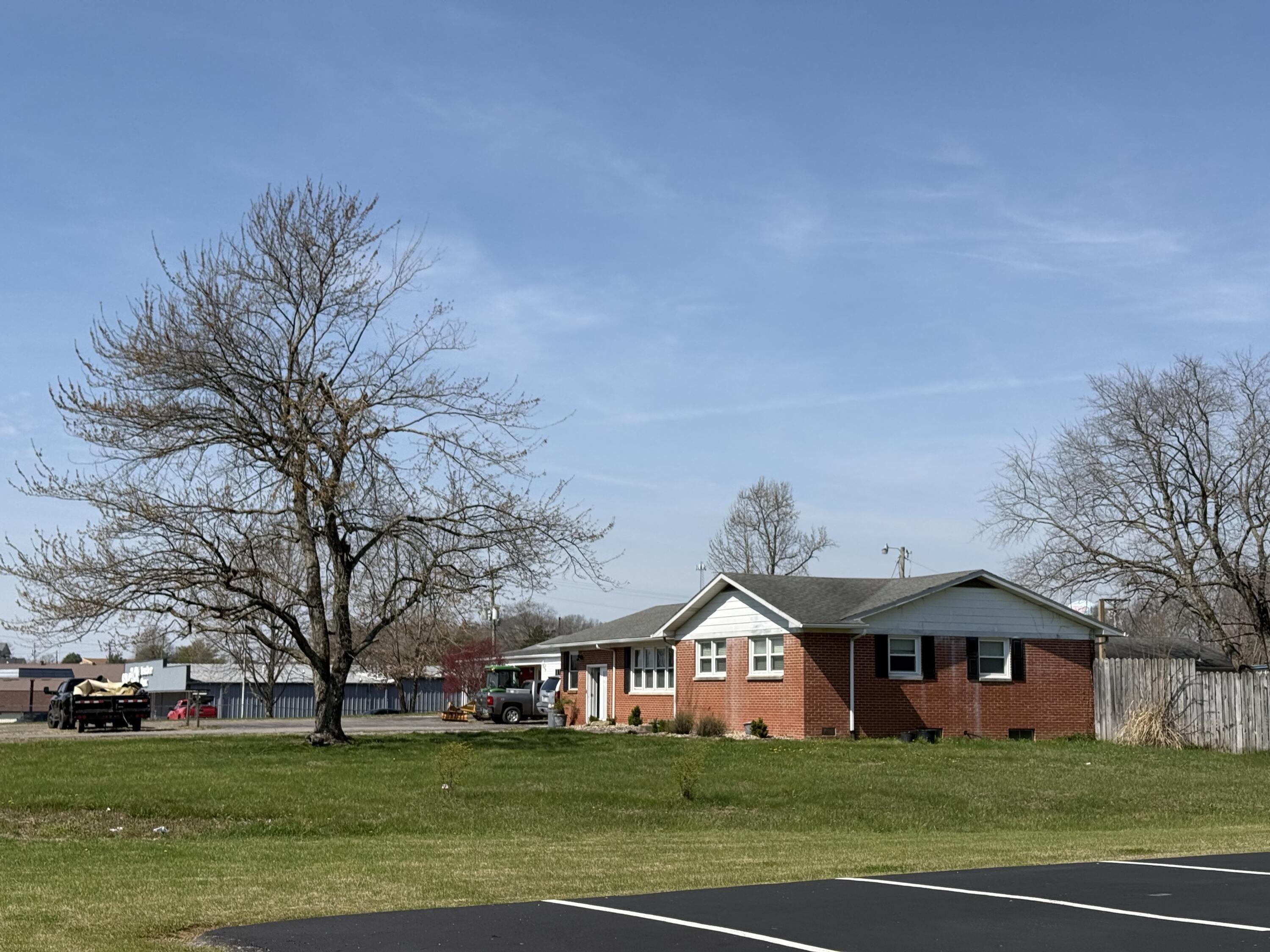 Property Image for 286 E Steve Wariner Drive