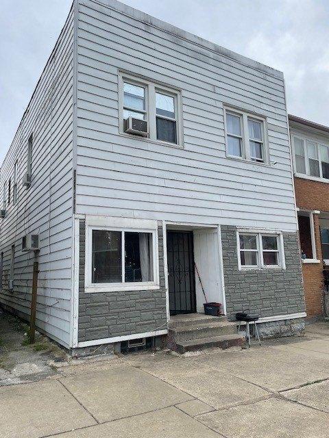 Property Image for 154 E 22nd Street