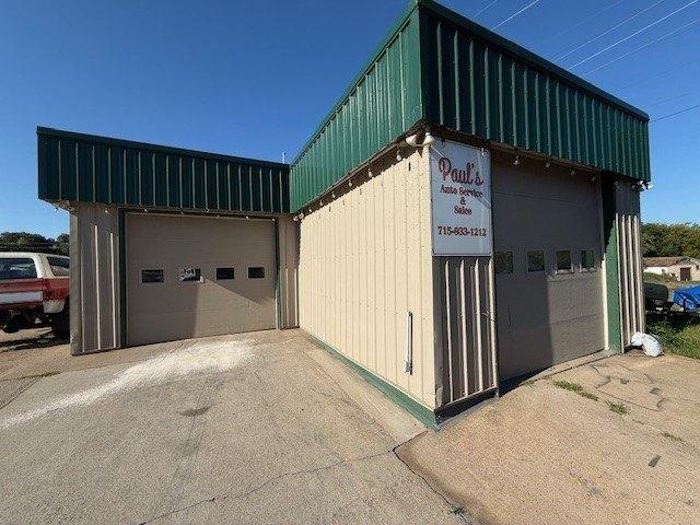 Property Image for 210 E Park Avenue