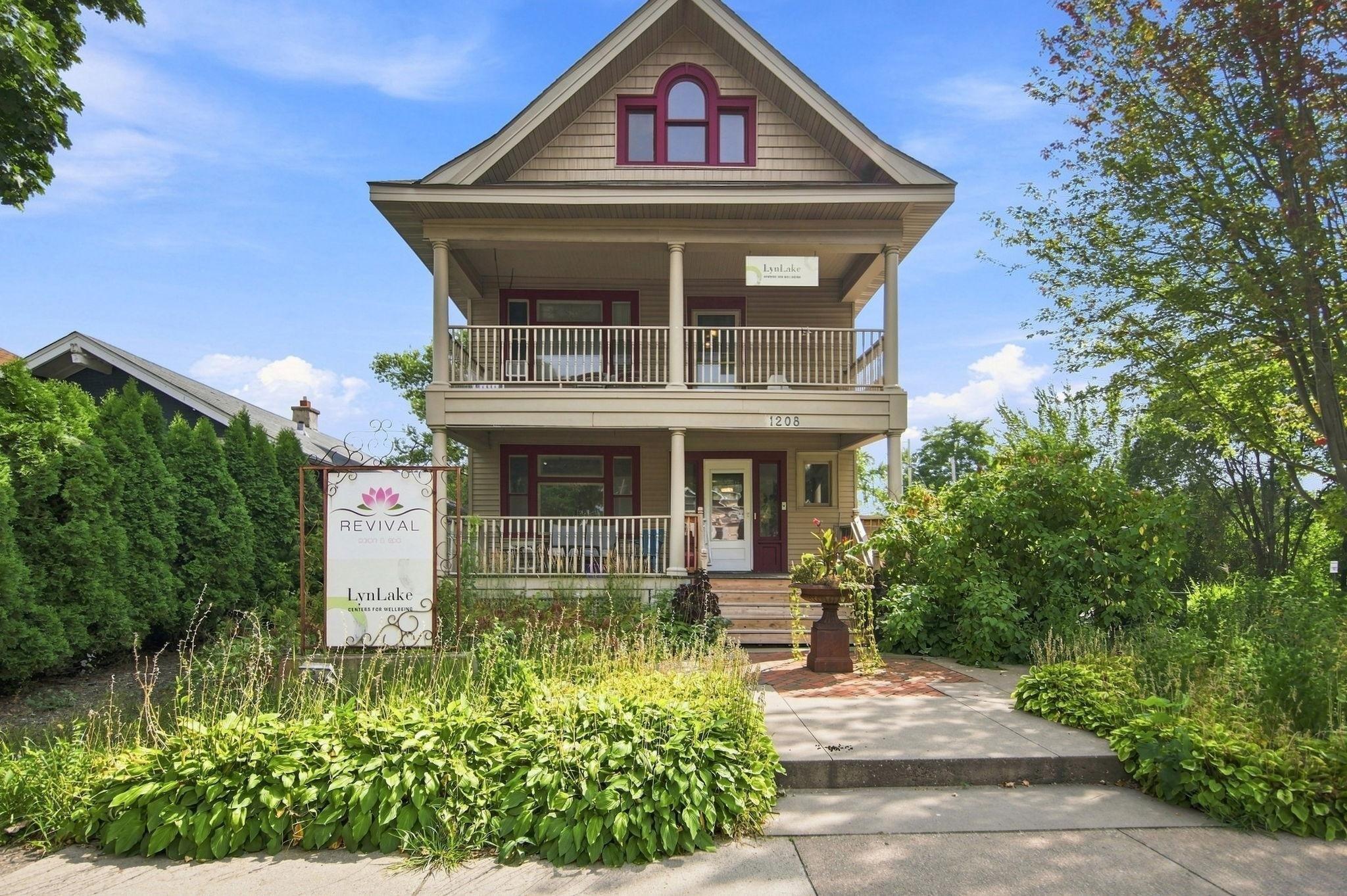 Property Image for 1208 Grand Avenue