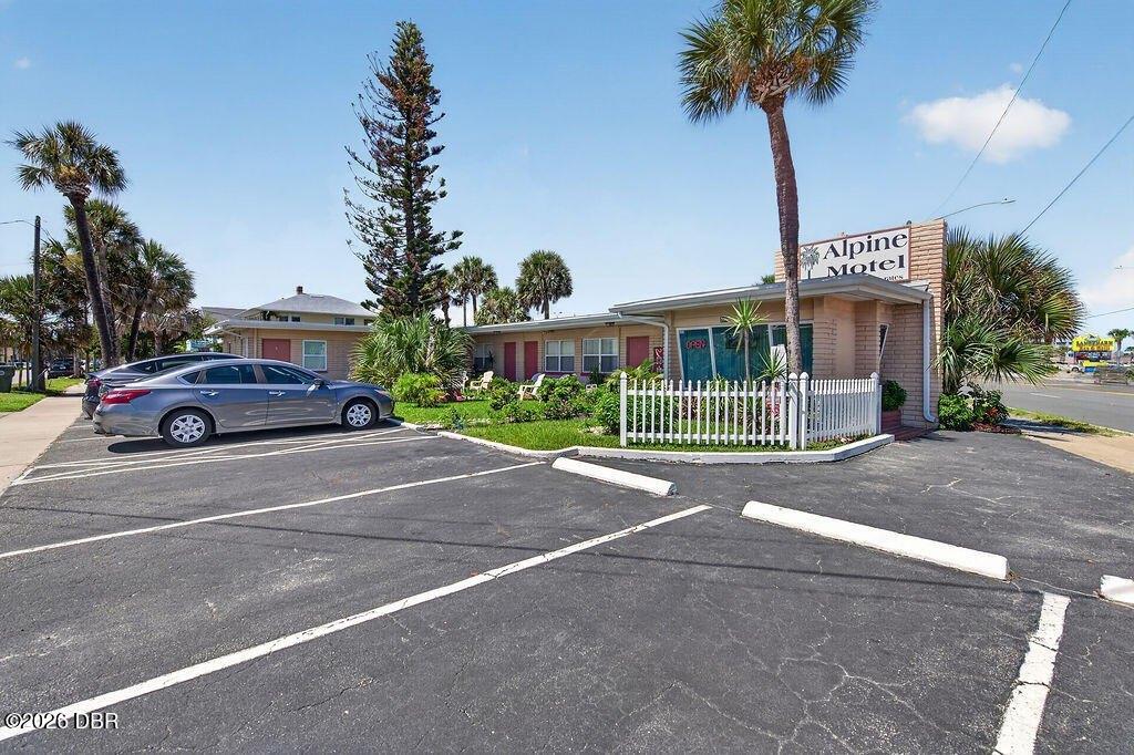 Property Image for 518 S Atlantic Avenue