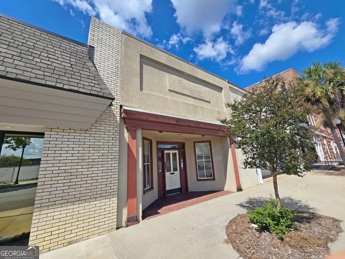 Property Image for 120 W. Hill Avenue