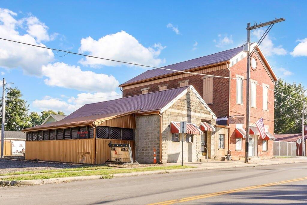 Property Image for 220 W Main St, Tarlton, OH 43156