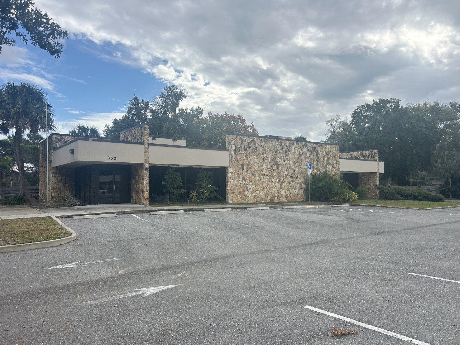 Property Image for 350 N Summit St, Crescent City, FL 32112