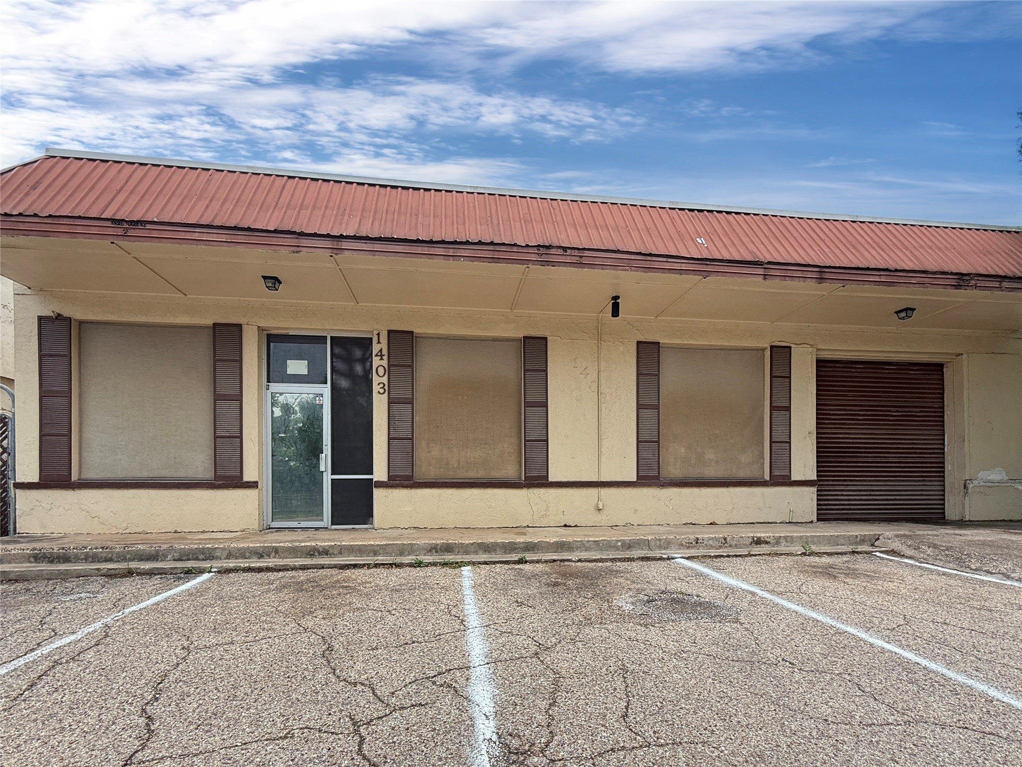 Property Image for 1403 Oak Knoll Drive