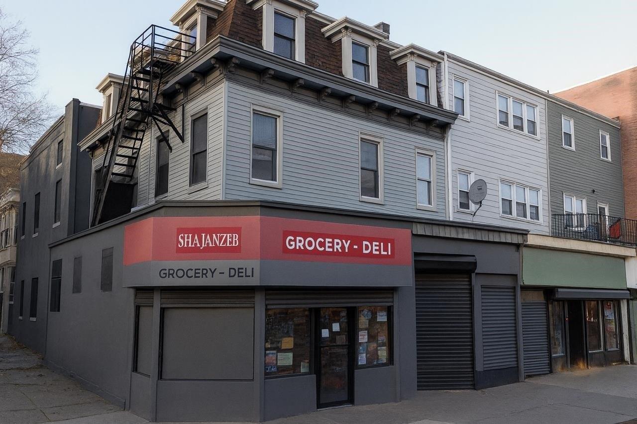 Property Image for 131 Monticello Ave